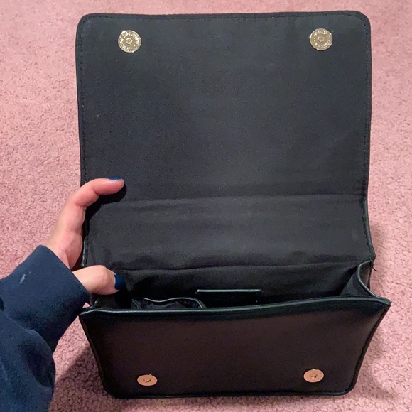 F21 Crossbody Bag - Picture 5 of 7